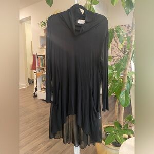 Brand new w/tags, Boutique Tunic w/pockets, size large